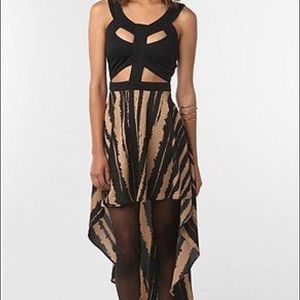 ⚡️FINAL SALE⚡️Urban outfitters cut out dress s nwt